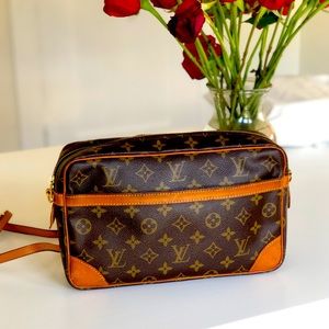 Authentic Louis Vuitton Monogram Crossbody Bag